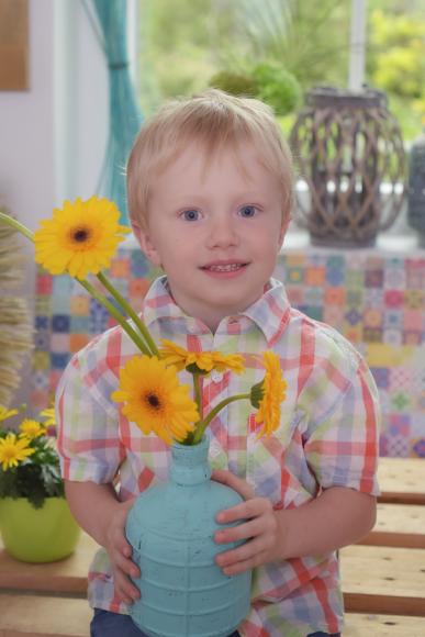 Frühjahrsfotoaktionen Spring Kinderfotos Blumenfotos Blumenkinder Kinderfotos Kinderfotoaktionen